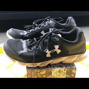 Under Armour Assert 6 Black Sneakers Size 11E